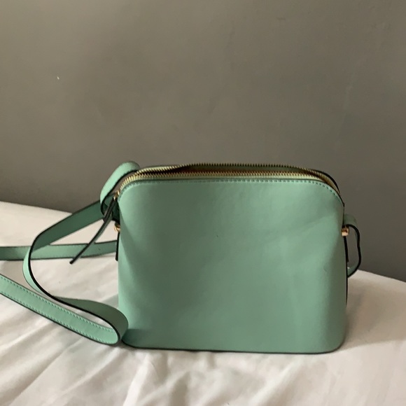 Crossbody purse - Picture 2 of 2